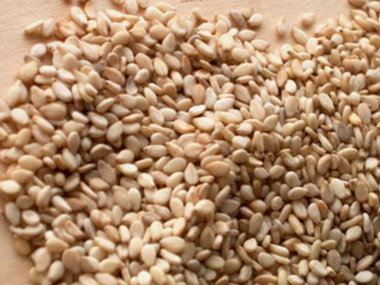 Light Brown Sesame Seeds