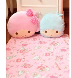 100 Polyester Smooth Coral Fleece Pillow Blanket