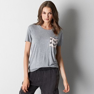 Female Pocket t-shirt