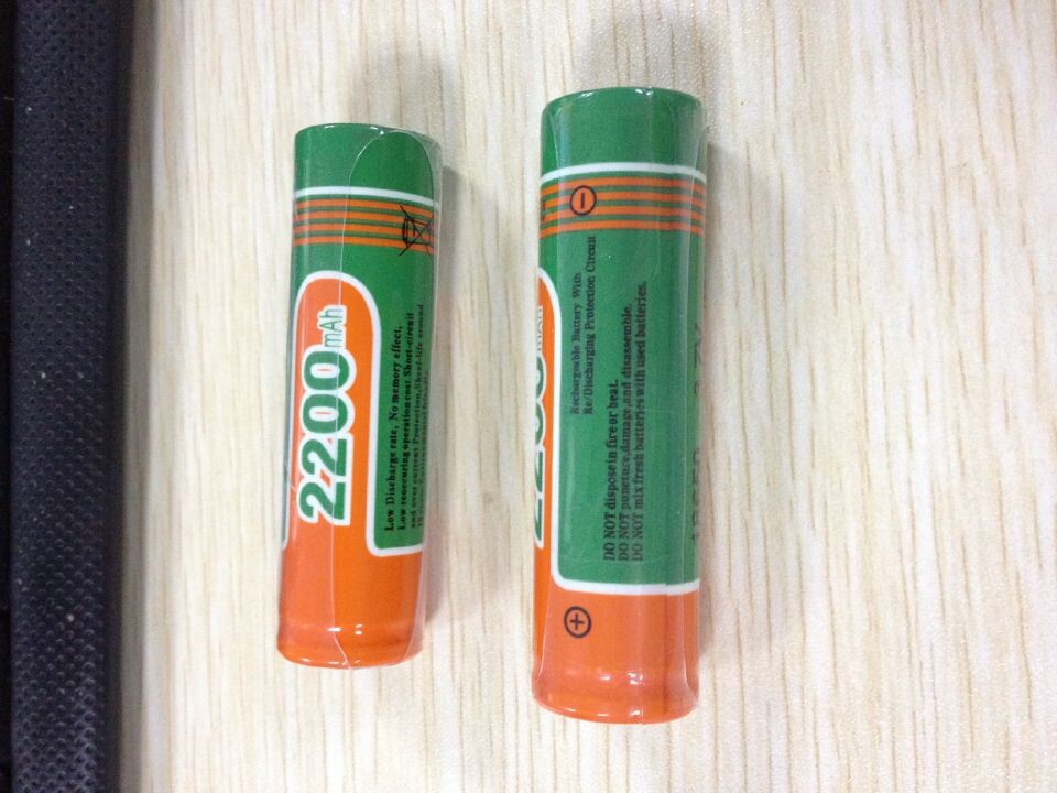 SupFire actural 2200mAh high Capacity rechargerable li-ion 18650 battery 