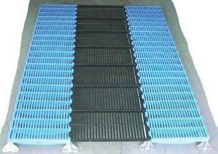 700*500mm pig farming equipment plastic slat floor pig feeder plastic pig floor
