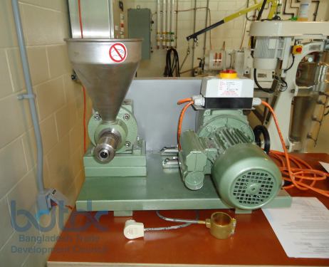Large Scale Screw Pressing Machine