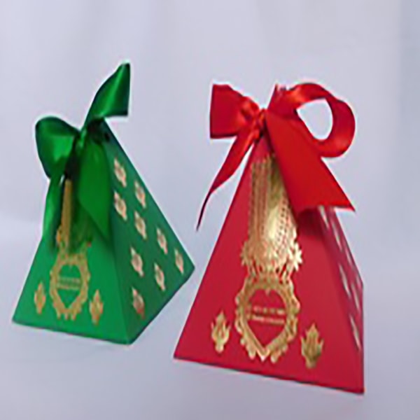 Ribbon ties suitable for packaging chocolates